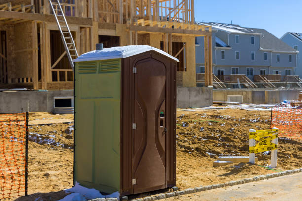 Best Affordable portable toilet rental  in Lla Lla East, WA