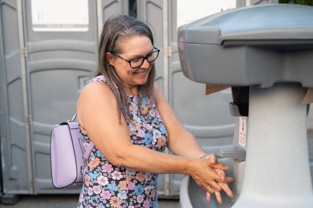 Best Best portable toilet rental  in Lla Lla East, WA